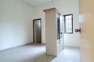 Taman Nong Chik Heights