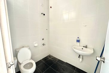 Setia Tropika 2 Storey Cluster House For Sale