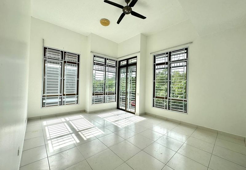 Setia Tropika 2 Storey Cluster House For Sale