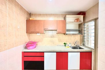 Prima Regency (Abbey Court)