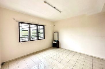 Prima Regency (Abbey Court)