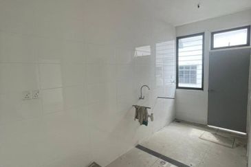 Setia Tropika Double Storey Terrace House For Sale