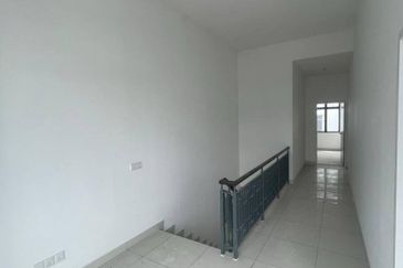 Setia Tropika Double Storey Terrace House For Sale
