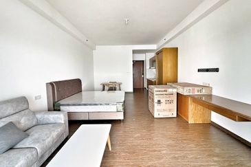 Carnelian Tower Forest City