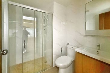 Carnelian Tower Forest City