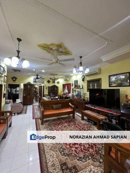  Seksyen 2 Shah Alam Double Storey For Sale End Lot, Selangor, Shah Alam