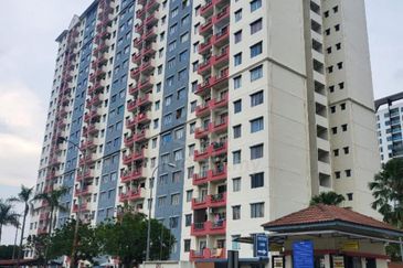 Vista Pinggiran, Taman Pinggiran Putra