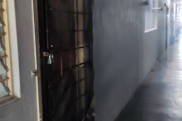 Lily Apartment, Taman Saujana Utama