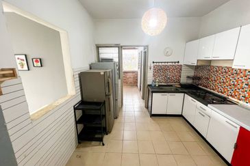 Laman Tasik Condominium