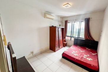 Laman Tasik Condominium