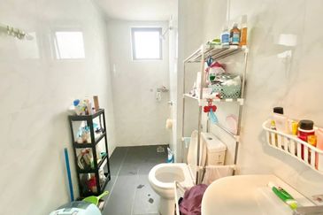 Vista Alam Serviced Apartment