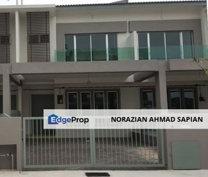 Taman Baiduri Double Storey For Sale Spacious Unit, Selangor, Dengkil