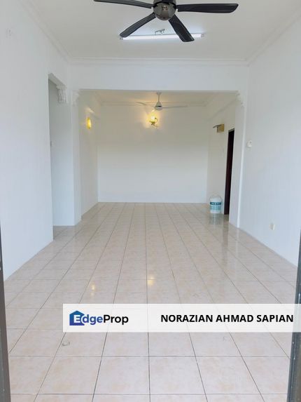 Evergreen Park Condominium For Sale Partially Furnished, Selangor, Bandar Sungai Long
