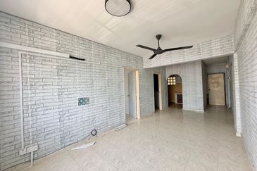 Aman Putra Apartment