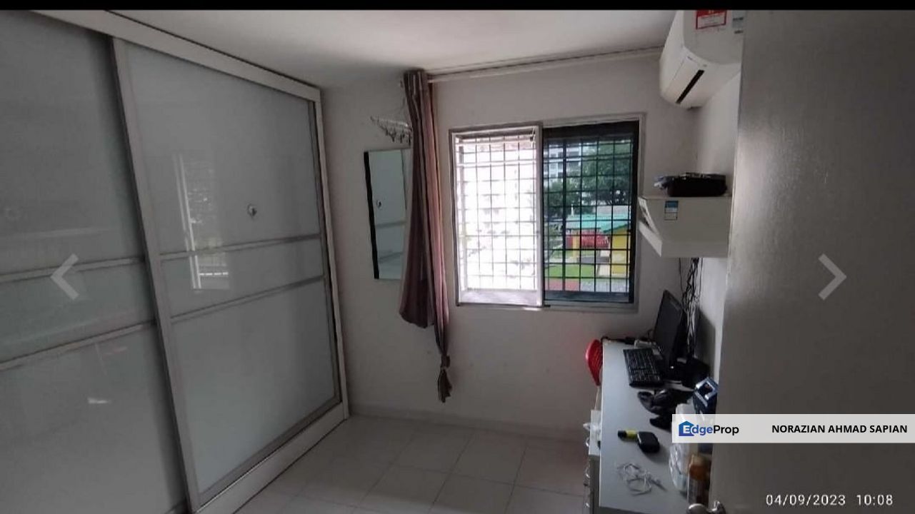 Pandan Jaya Low Cost Flat For Sale Partly Renovated, Selangor, Pandan Jaya