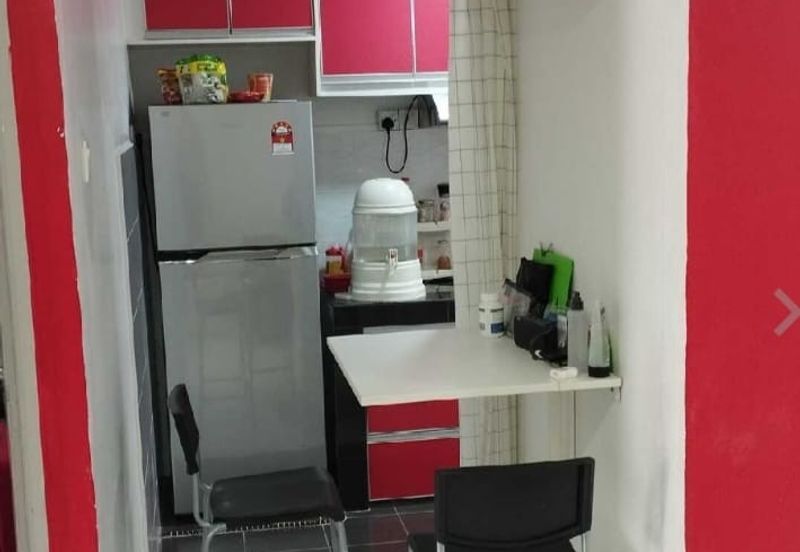 Flat Pandan Jaya Blok L13