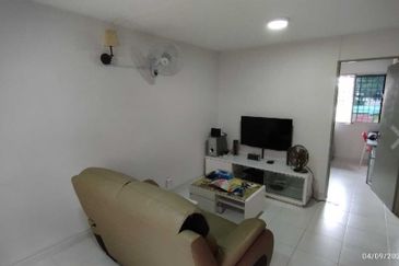 Flat Pandan Jaya Blok L13