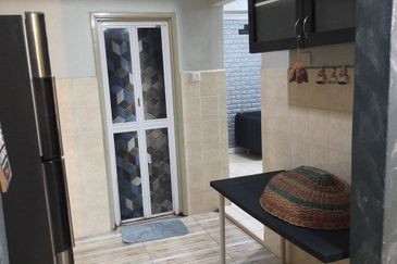 Persiaran Puncak Alam 1 