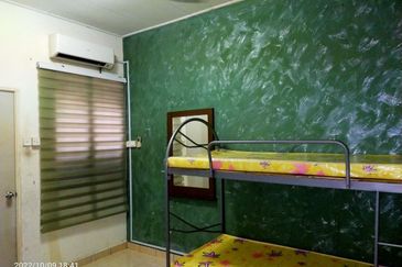 Persiaran Puncak Alam 1 