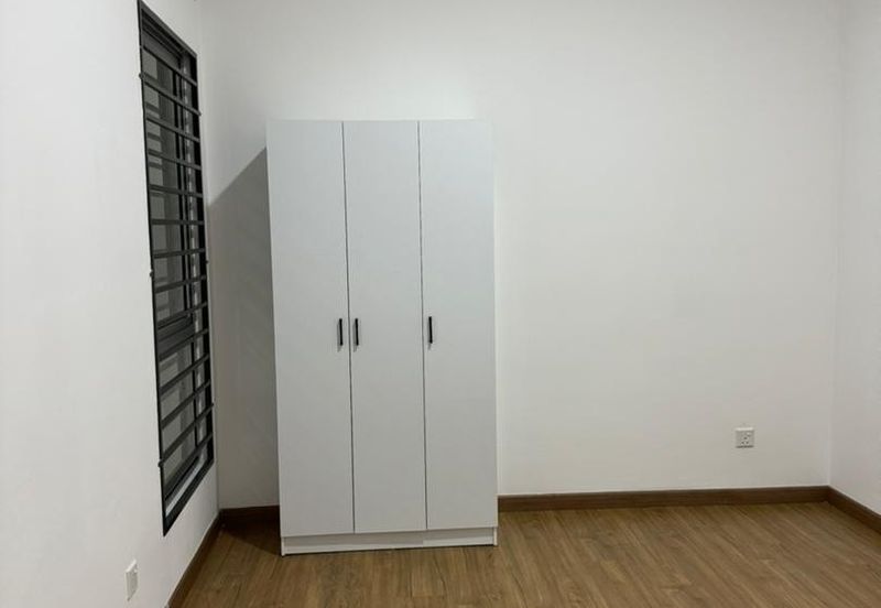 Residensi Anggerik Wira