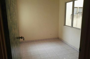 Cempaka Apartment (Taman Bunga Raya)