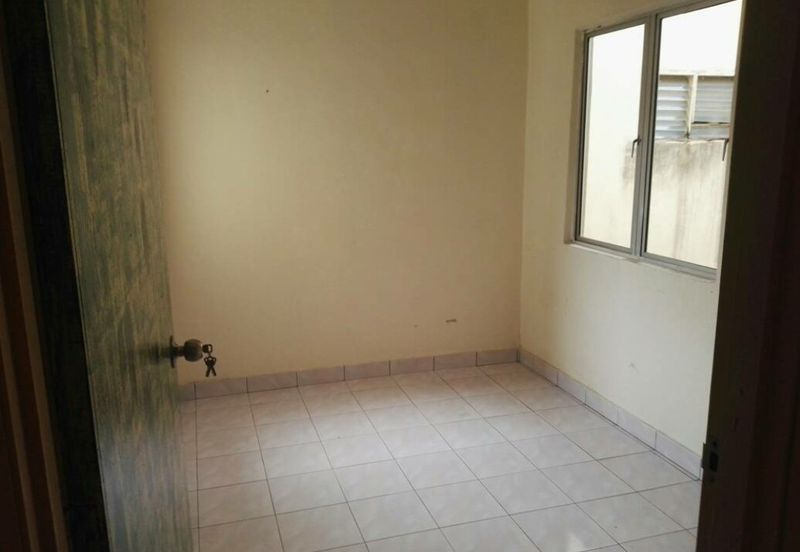 Cempaka Apartment (Taman Bunga Raya)