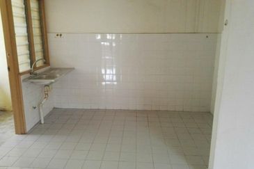 Cempaka Apartment (Taman Bunga Raya)