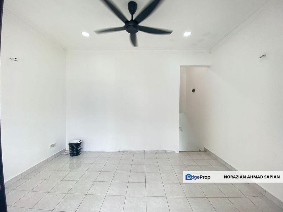 Taman Sri Gombak 2.5 Storey For Sale Spacious Unit, Selangor, Gombak