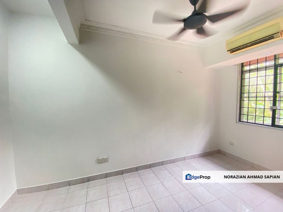 Taman Sri Gombak 2.5 Storey For Sale Spacious Unit, Selangor, Gombak