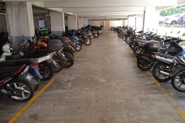 Jelutong Apartment, Selayang Heights