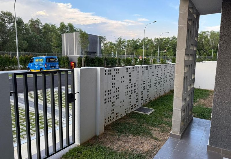 Casa Embun, Cybersouth