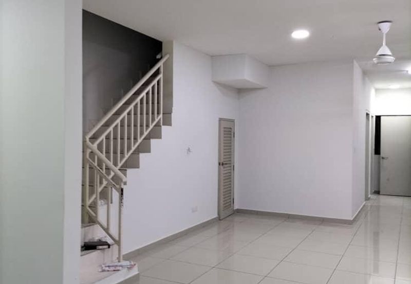 Laman Delfina @ Nilai Impian