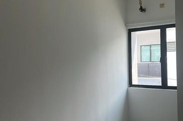 Laman Delfina @ Nilai Impian