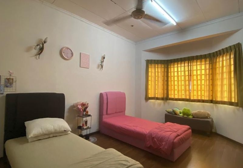 Bandar Tun Hussein Onn