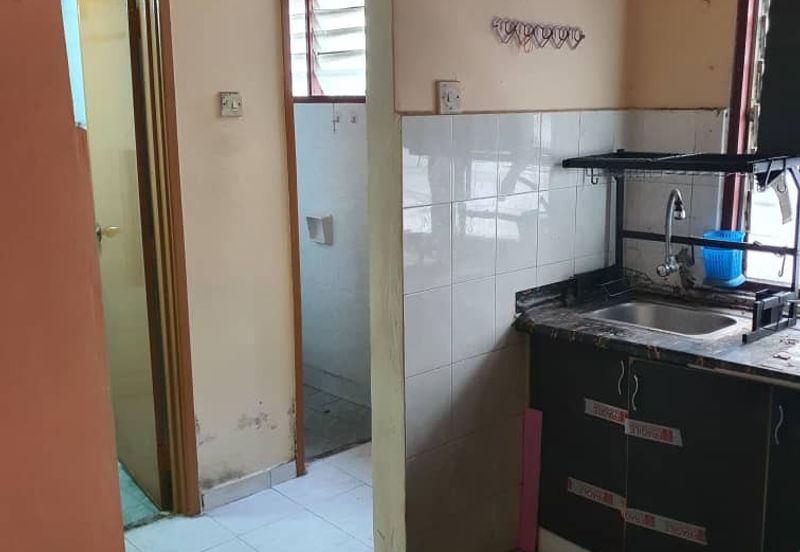 Pangsapuri Jati, Seri Kembangan