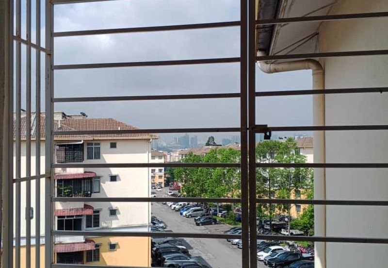 Sri Baiduri Apartment