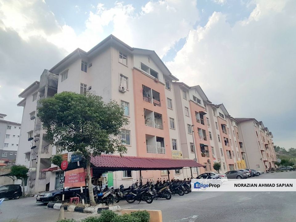 Resak Apartment For Sale Lower Floor, Selangor, Shah Alam