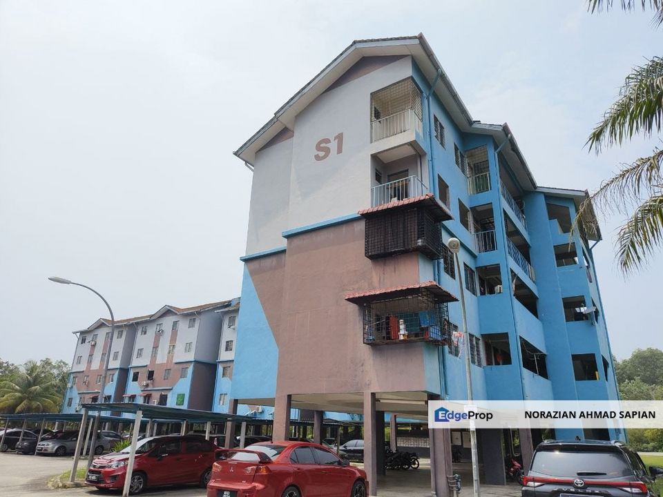 Sandalwood Court Apartment For Sale Lower Floor, Selangor, Rawang