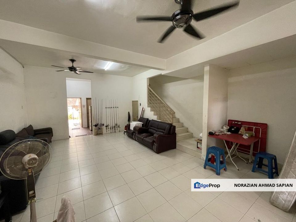 Taman Desa Salak Permai Double Storey For Sale Malay Reserve, Selangor, Sepang