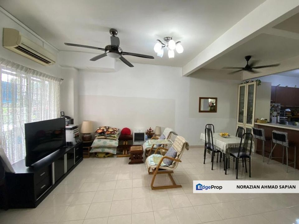 Double Storey Taman Bukit Emas For Sale Fully Extended, Selangor, Seri Kembangan