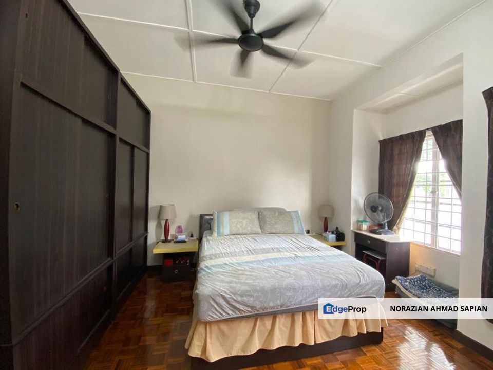 Double Storey Taman Bukit Emas For Sale Fully Extended, Selangor, Seri Kembangan