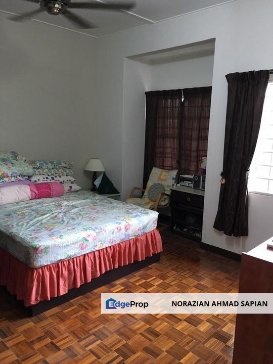 Double Storey Taman Bukit Emas For Sale Fully Extended, Selangor, Seri Kembangan