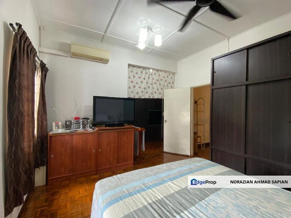 Double Storey Taman Bukit Emas For Sale Fully Extended, Selangor, Seri Kembangan