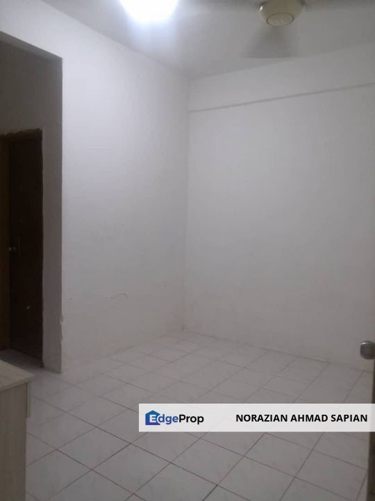 Penaga Mas Apartment For Sale Partly Furnished, Selangor, Puchong
