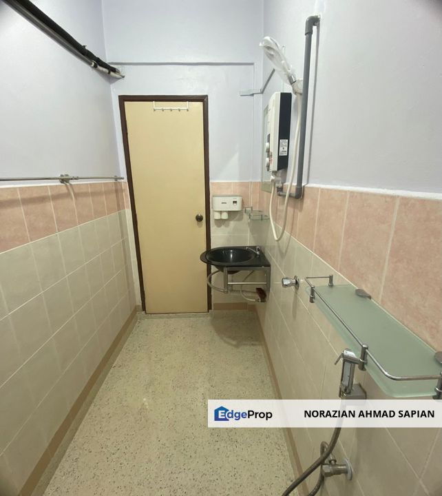 Pangsapuri Seri Pinang For Sale Partly Furnished, Selangor, Seri Kembangan