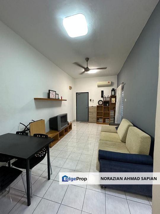 Pangsapuri Lotus (Teratai) For Sale Partly Furnished, Selangor, Puchong