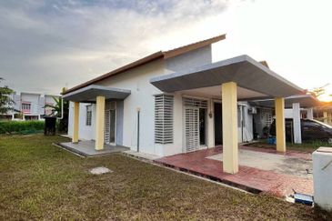 Bandar Baru Salak Tinggi