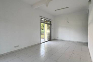 Bandar Baru Salak Tinggi