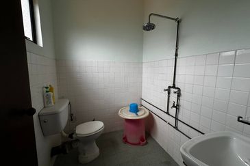 Taman Nong Chik Heights