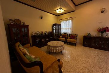 Taman Nong Chik Heights